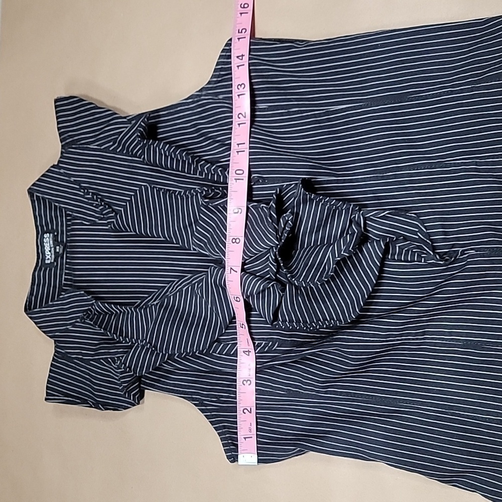Express Size XS Black White Stripe Ruffle Front Sleeveless Blouse, Exc Used Cond - Picture 7 of 12